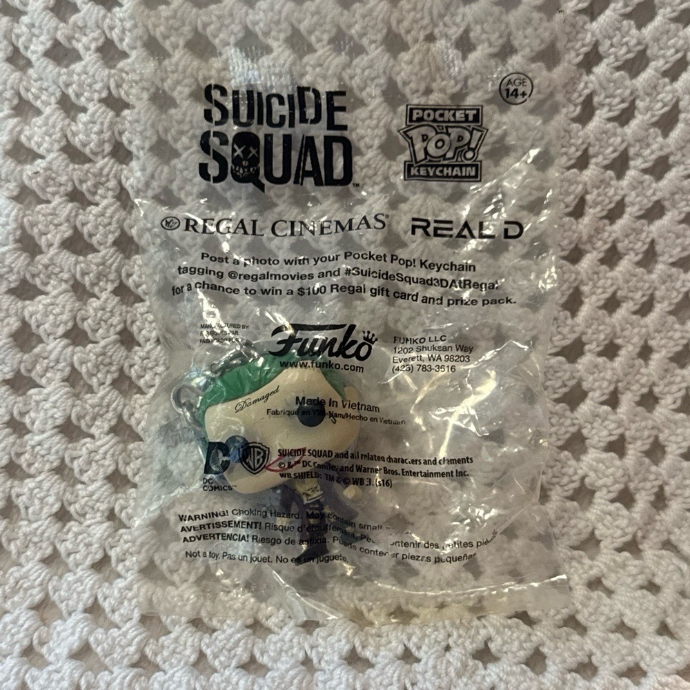 Sealed Funko POP Suicide Squad THE JOKER Keychain Regal Cinemas‎ Exclusive
